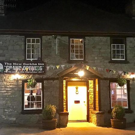 New Gurkha Inn 布雷肯 外观 照片