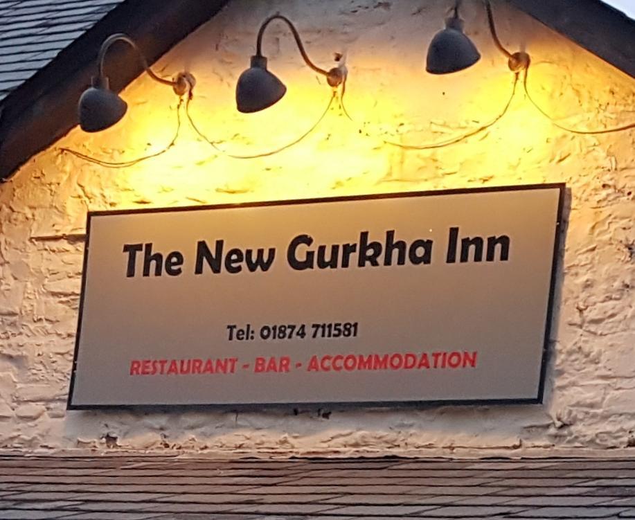New Gurkha Inn 布雷肯 外观 照片